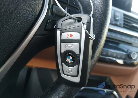 2016 BMW 328I xDrive z USA, uszkodzony, nr VIN WBA8E3G50GNT80166